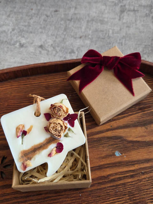Fragrant Wax Sachet — Handcrafted Botanical Gift