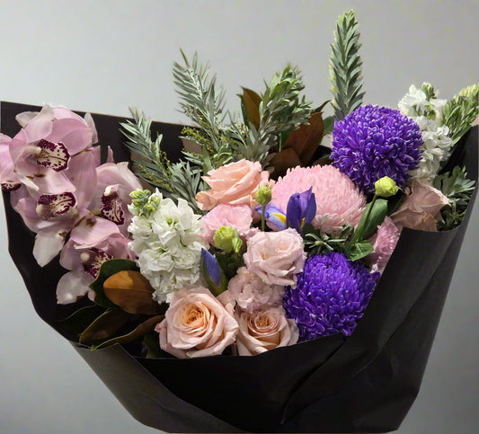 Luxe Bloom Collection - Premium Seasonal Bouquets