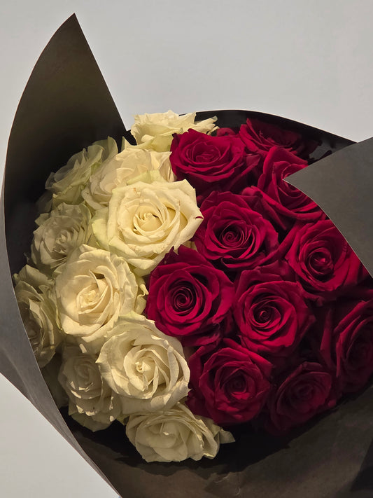 Deluxe White Roses Bouquet