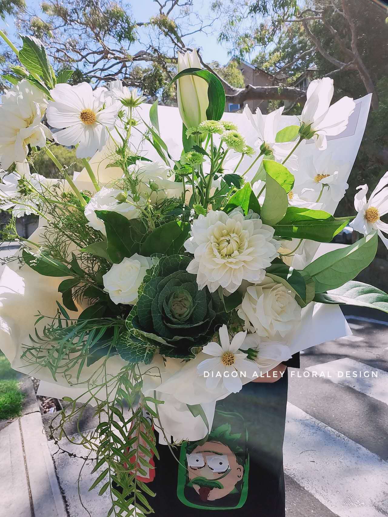 Classic White and Green image 0