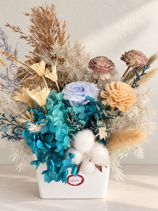 Coastal Blue preserved and dried flowers
