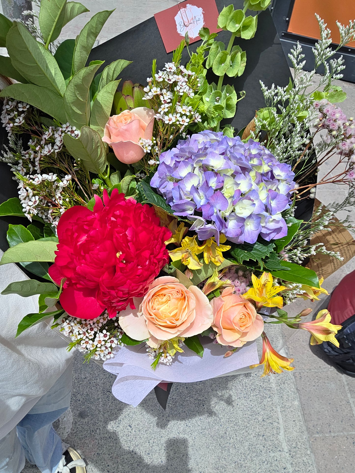 Designer's Choice - Bright Arrangement