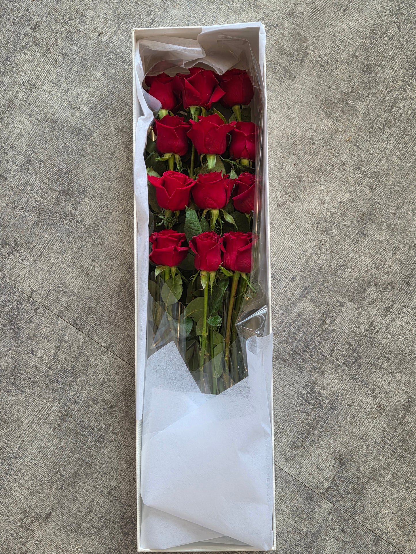 The Heritage Rose Box – Premium Long Stems Roses